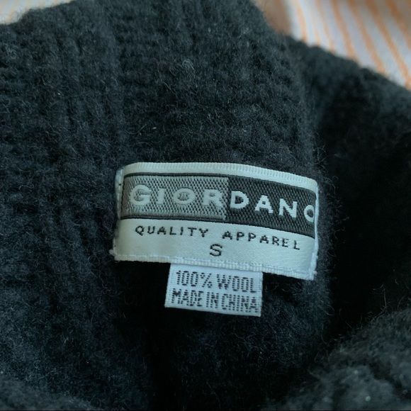 Black 100% Wool black Sweater - Picture 3 of 4